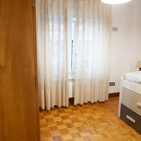 Pisito En Campos Al Lado De La Playa S.lorenzo *