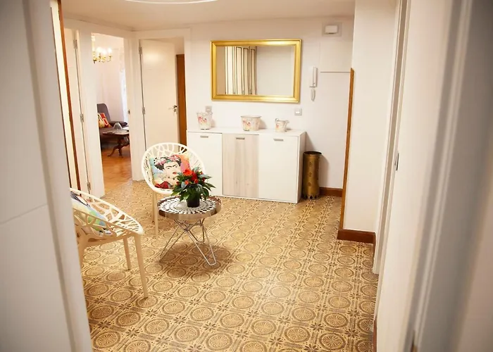 Pisito En Campos Al Lado De La Playa S.lorenzo * Gijón