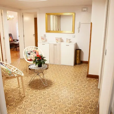 Pisito En Campos Al Lado De La Playa S.lorenzo * Χιχόν