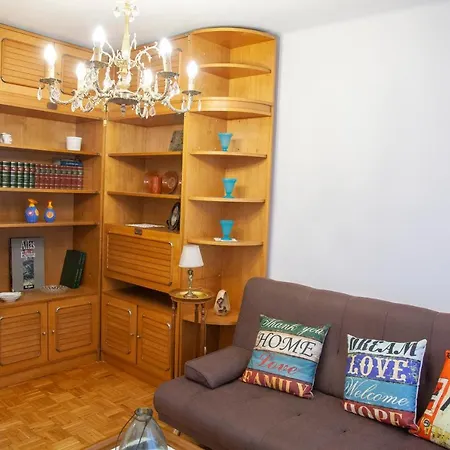 Pisito En Campos Al Lado De La Playa S.lorenzo Χιχόν